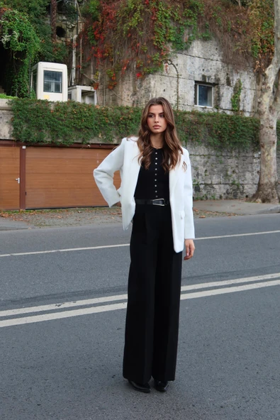 Kemerli Tay Flock Ceket Beyaz ürün görseli 1