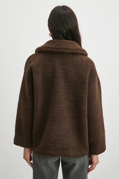 Yaka Detaylı Peluş Mont Kahve - Resim 6