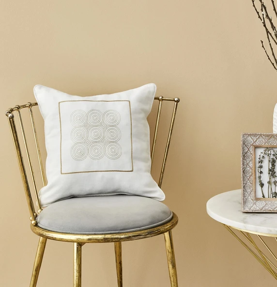 Karaca Home Atlas Zeugma Ekru Nakışlı İç Dolgulu Kırlent 45 45 cm  Zarif Desenli Dekoratif Yastık ürün görseli