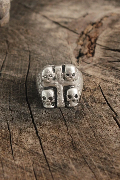 HEYF Antik Gümüş Renk Haç Kuru Kafa İşleme Ayarlanabilir Erkek Yüzük ürün görseli 1