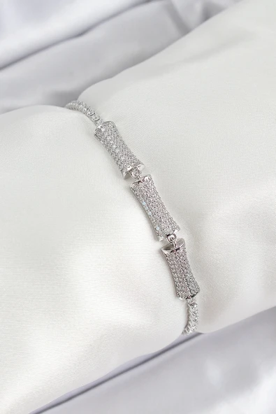 HEYF Pirinç Gümüş Renk Zirkon Taşlı Kemik Model Kadın Bileklik ürün görseli 1