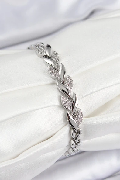 HEYF Pirinç Zirkon Taşlı Balık Kuyruğu Model Gümüş Renk Kadın Bileklik ürün görseli 1