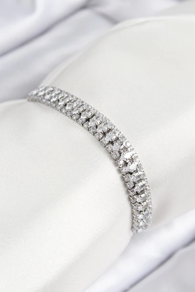 HEYF Pirinç Zirkon Taşlı Tennıs Model Gümüş Renk Asansörlü Kadın Bileklik ürün görseli 1