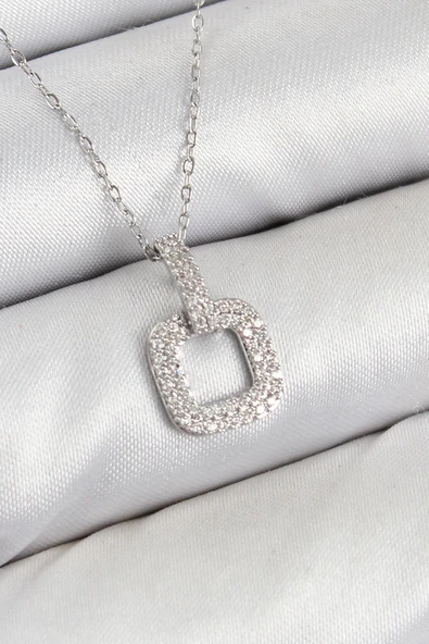 HEYF Pirinç Zirkon Taşlı Kare Model Gümüş Renk Kadın Kolye ürün görseli 1