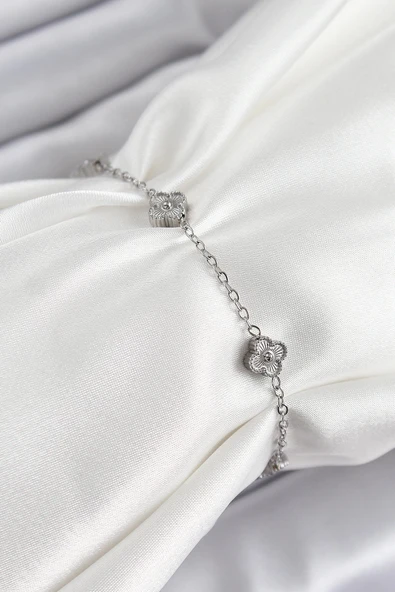 HEYF 316L Çelik Yonca Model Gümüş Renk Kadın Bileklik ürün görseli 1