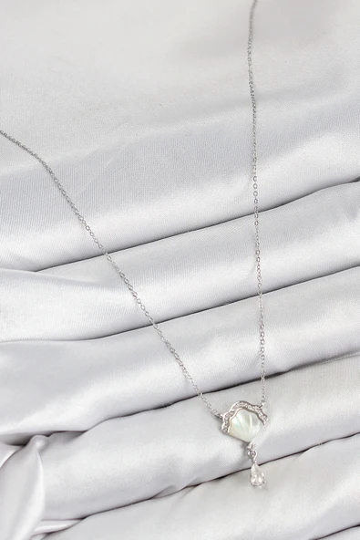 HEYF Pirinç Zirkon Taşlı İstiridye Model Gümüş Renk Kadın Kolye - Resim 2