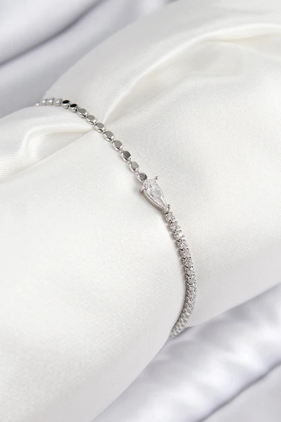 HEYF Pirinç Zirkon Taşlı Damla Model Ezme Zincir Gümüş Renk Kadın Bileklik ürün görseli 1