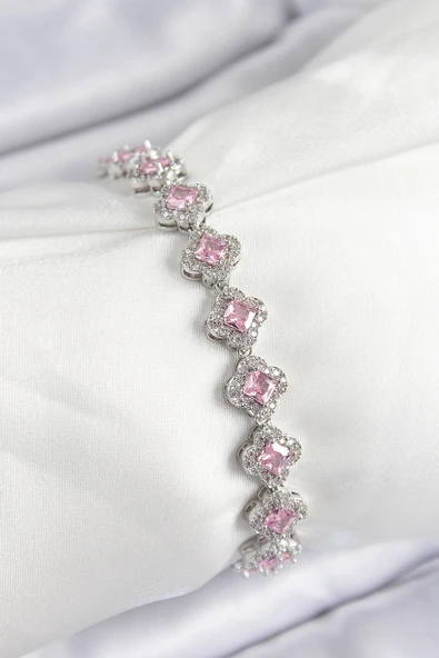 HEYF Pirinç Zirkon Taşlı Pembe Yonca Baget Model Gümüş Renk VIP Seri Kadın Bileklik ürün görseli 1