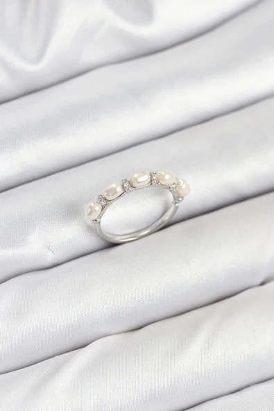 HEYF Pirinç Gümüş Renk Sıralı İncili Kadın Yüzük ürün görseli 1