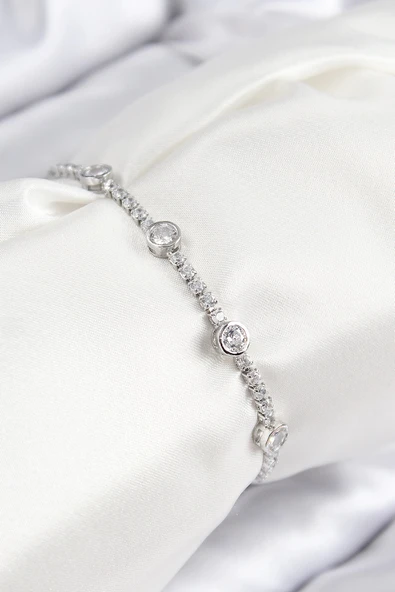 HEYF Pirinç Zirkon Taşlı Daire Model Gümüş Renk Asansörlü Kadın Bileklik ürün görseli 1