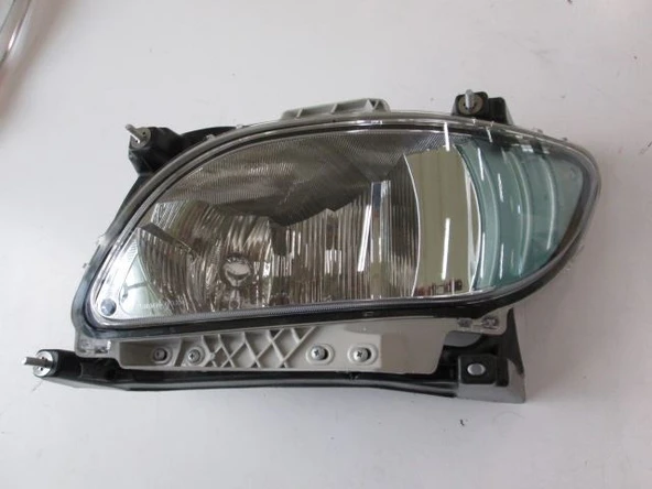 Daf Truck Sis Lambası Sol Daf Xf106 Cf Fan 310 - Cf Ft 370 - Cf Ft 450 Hybrid - Cf Ft Electric (h11) - Depo 450-2004l-Ue ürün görseli