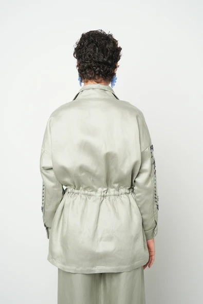 Kadın Önü Boncuk İşlemeli Fermuarlı Ve Çıtçıt Kapamalı Kışlık Ceket - 5