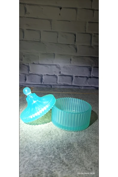 Pinhomedizayn Epoksi kapaklı kap