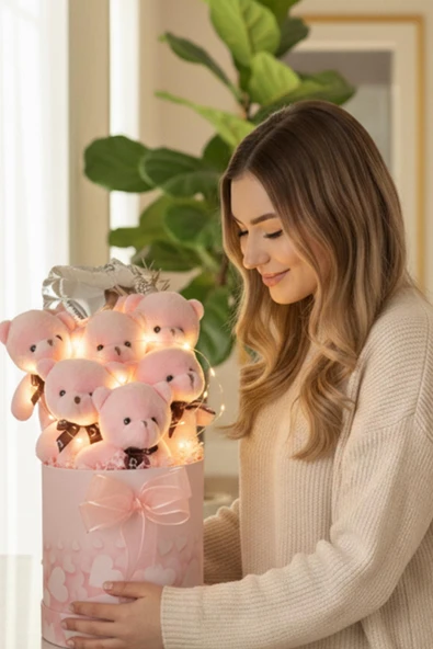 Premium Silindir Kalpli Pembe Kutusunda, Kalpli Balonlu LED Işıklı 6’lı Pembe Ayıcık Buketi - Resim 4