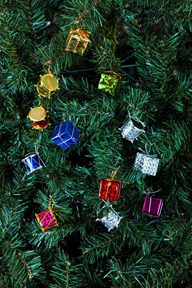 Waldern Yılbaşı Çam Ağacı 12 Li Süs Paketi 6 Davul + 6 Hediye Paketi - Resim 2