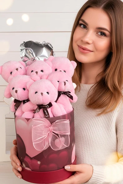 Premium Silindir Kalpli Kırmızı Özel Kutusunda, Kalpli Balonlu 6’lı Pembe Ayıcık Buketi ürün görseli