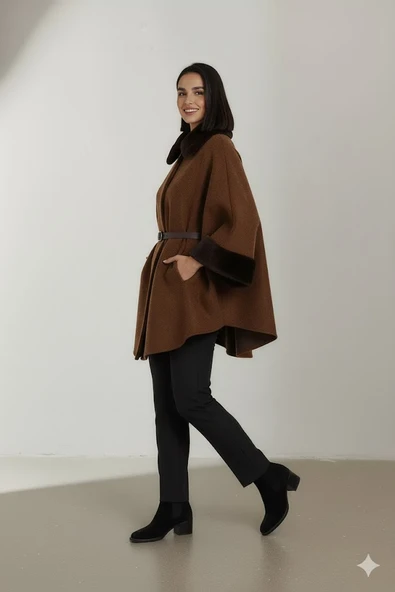 Kadın Kürk Yaka Manşet Detaylı Panço Kaban Kemerli Pelerin Ceket Kaşe - Resim 10