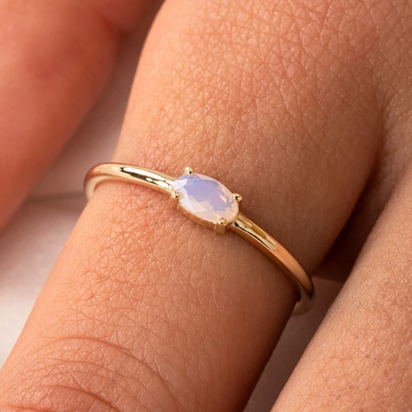 Gümüş Yüzük - 0.50 Karat Oval Sade Minimal Pembe Kuvars 925 Ayar Tektaş Gümüş Yüzük ürün görseli 1