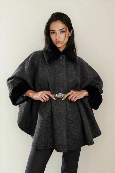 Kadın Kürk Yaka Manşet Detaylı Panço Kaban Kemerli Pelerin Ceket Kaşe - Resim 5