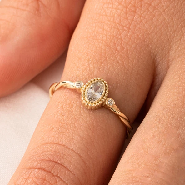 Gümüş Yüzük - 0.50 Karat Swarovski Taşlı Modern Tasarım 925 Ayar Gümüş Evlilik Teklifi Yüzüğü - 8