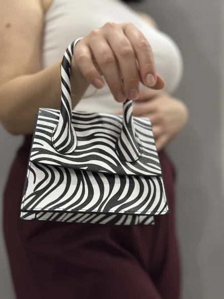 BİÇOMİ luxe siyahbeyaz cilt çanta ürün görseli