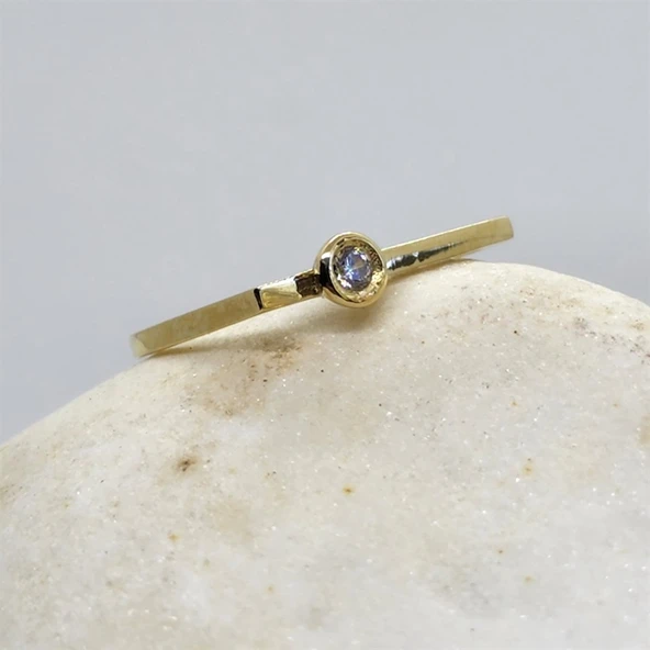 Gümüş Yüzük - 0.25CT Pırlanta Montörü (Swarovski) Taşlı Kare Kol Tasarım 925 Ayar Gümüş Tektaş Yüzük - 3