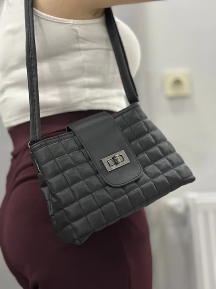 BİÇOMİ Kapaklı kapitone siyah cilt çanta ürün görseli