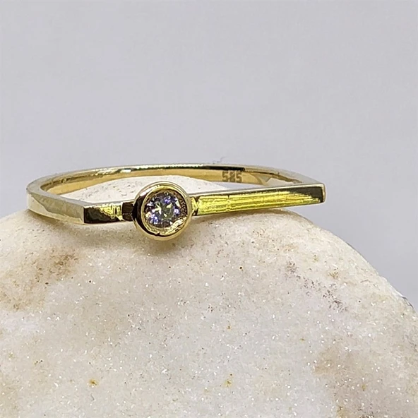 Gümüş Yüzük - 0.25CT Pırlanta Montörü (Swarovski) Taşlı Kare Kol Tasarım 925 Ayar Gümüş Tektaş Yüzük - 9