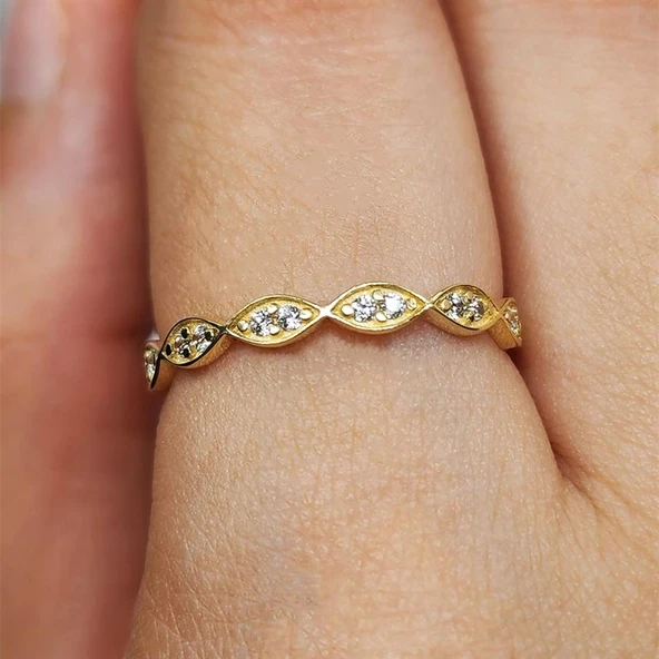 Gümüş Yüzük - Göz Sıralı Swarovski (Zirkon) Taşlı Minimal Modern Tasarım 925 Ayar Alynas Gümüş Yüzük - Resim 6