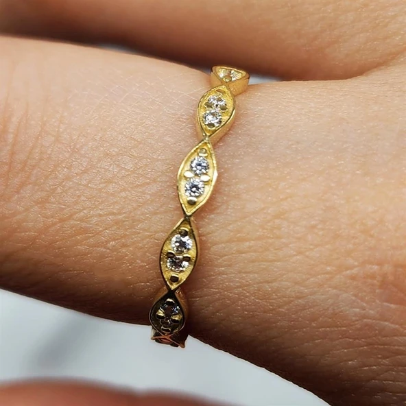 Gümüş Yüzük - Göz Sıralı Swarovski (Zirkon) Taşlı Minimal Modern Tasarım 925 Ayar Alynas Gümüş Yüzük - Resim 2