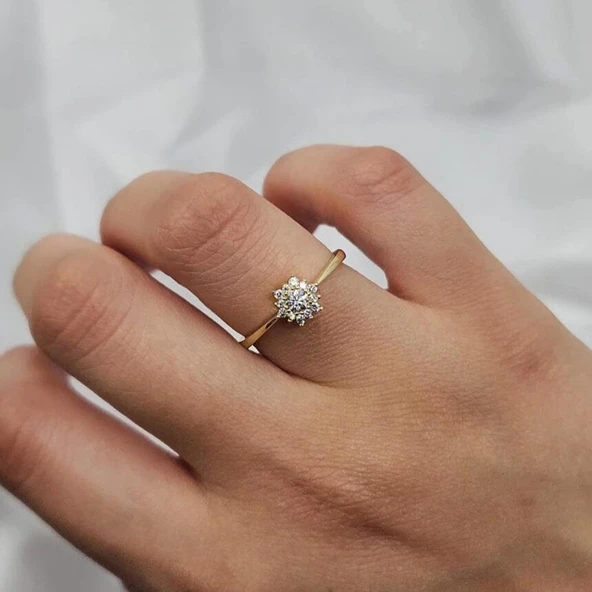 Gümüş Yüzük - Zirkon (Beyaz) Taşlı Gül Evlilik Teklifi Yüzüğü - Hediyelik 925 Ayar Kadın Gümüş Yüzük - 12