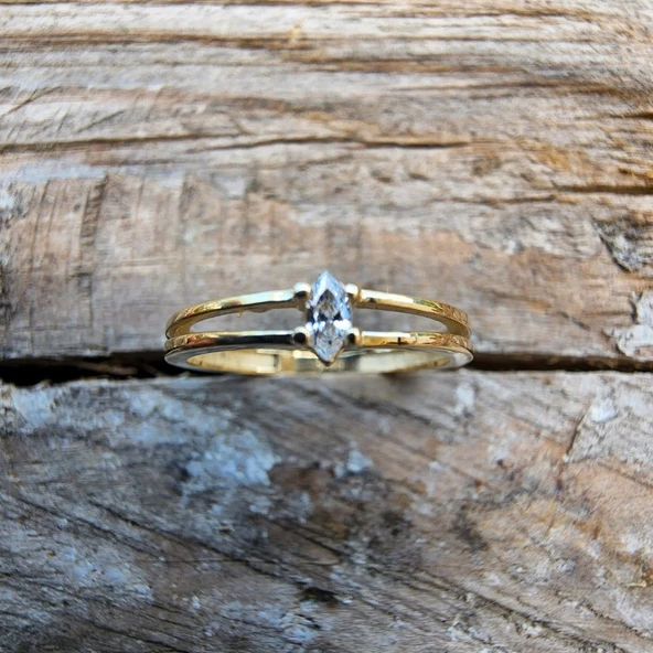 Gümüş Yüzük - Mila 0.30CT Swarovski Tektaş Minimal Tasarım Gümüş Yüzük- Hediyelik Tektaş Gümüş Yüzük - 10