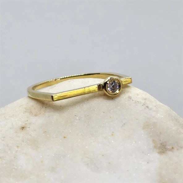 Gümüş Yüzük - 0.25CT Pırlanta Montörü (Swarovski) Taşlı Kare Kol Tasarım 925 Ayar Gümüş Tektaş Yüzük - 6