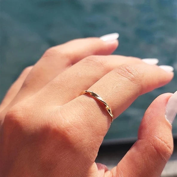 Gümüş Yüzük - Helezon Modern Tasarım Taşsız Minimal 925 Ayar Gümüş Yüzük ürün görseli 1