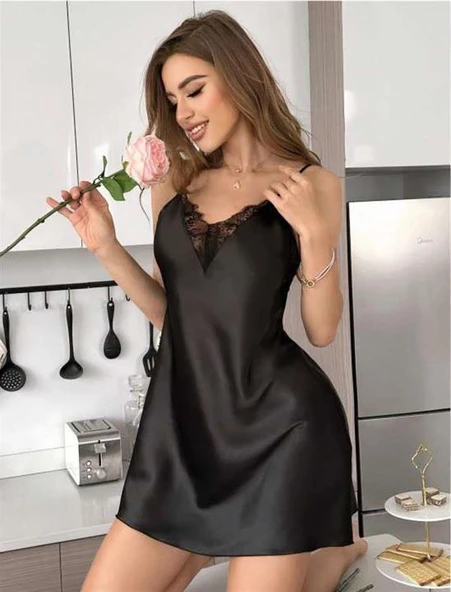 AmoraSecret AmoraSecret Siyah Dantel İşlemeli İnce Askılı Saten Mini Gecelik ürün görseli