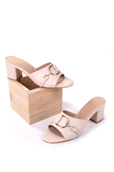 Papuç Sepeti LL107 Kadın 6,5 Cm Kare Topuk Günlük Terlik ürün görseli