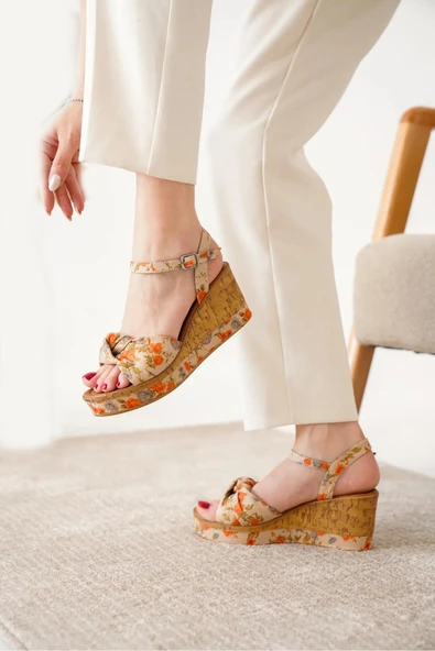 Papuç Sepeti 2019 Kadın 7 Cm Dolgu Topuk Rahat Yazlık Sandalet - 9