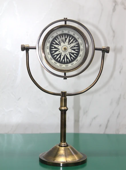 Pirinç Masa Üstü Pusula Model 4 ürün görseli 1