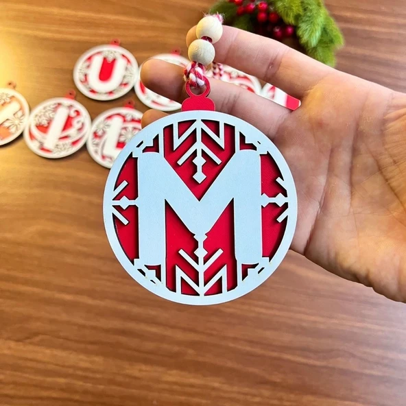 11 Harfli Kırmızı Beyaz İpli MUTLU YILLAR Yazılı Ahşap Yılbaşı Ağaç Süsü (5365) - Resim 2