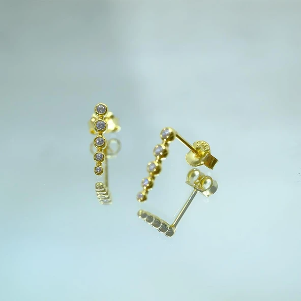 Gümüş Küpe - 925 Ayar Sıra Taşlı Modern Tasarım Zirkon Taşlı Gümüş Küpe - 3