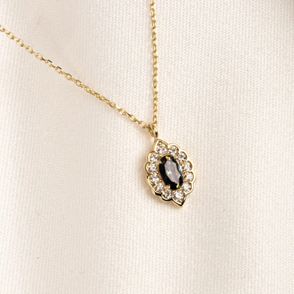 Gümüş Kolye - Oval Mistik Topaz Taşlı Yanları Zirkon Taşlı Modern Tasarım 925 Ayar Gümüş Kolye - 6