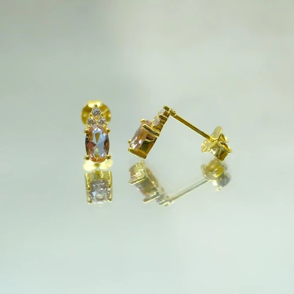 Gümüş Küpe - 925 Ayar 1.10 Karat Zultanit (Renk Değiştiren) Taşlı Oval Model Gümüş Küpe