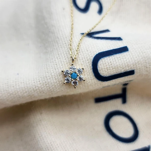 Gümüş Kolye - Ortası Firuze (Turkuaz) Taşlı Çiçek Tasarımlı Nano Has Taşlı 925 Ayar Gümüş Kolye - 3