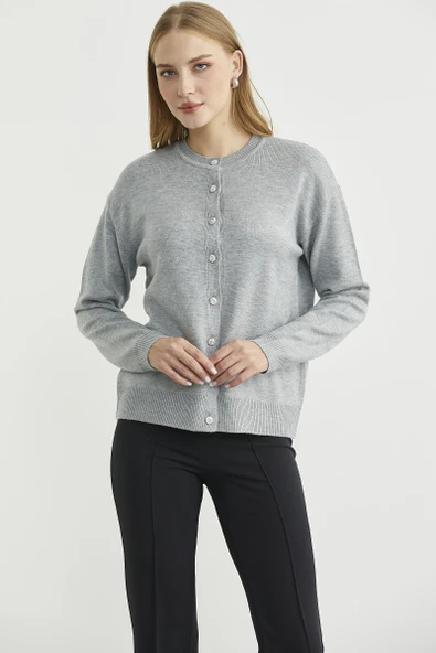 Düğme Detaylı Sıfır Yaka Triko Hırka - Gri - Resim 2