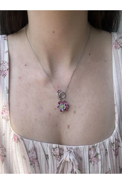 Atelier Emine Pembe Idyllia Kolye