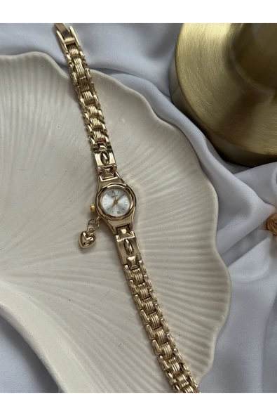 Atelier Emine Gold Kalp Charmlı Saat - Resim 3