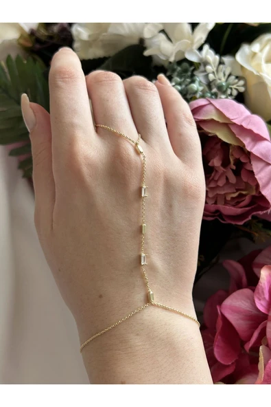 Atelier Emine Baget Taşlı Ontri Şahmeran