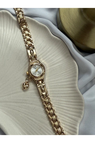 Atelier Emine Gold Kalp Charmlı Saat - Resim 2