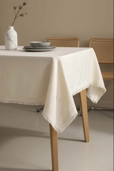 Silvio Krem Güpür Çiçekli Masa Örtüsü 160x220 cm ürün görseli 1
