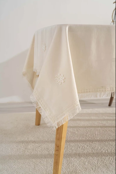 Silvio Krem Güpür Çiçekli Masa Örtüsü 160x220 cm - Resim 4